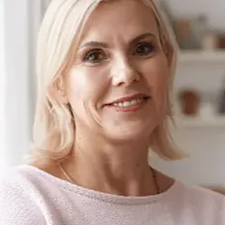 Emily J. — verified LipoBound customer
